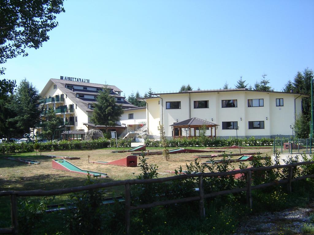 Hotel La Fattoria 卡迈格拉特罗希拉诺 外观 照片
