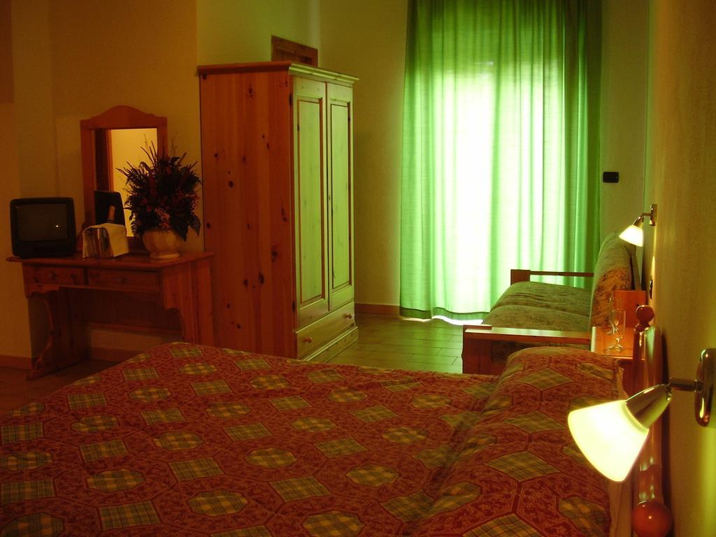 Hotel La Fattoria 卡迈格拉特罗希拉诺 客房 照片
